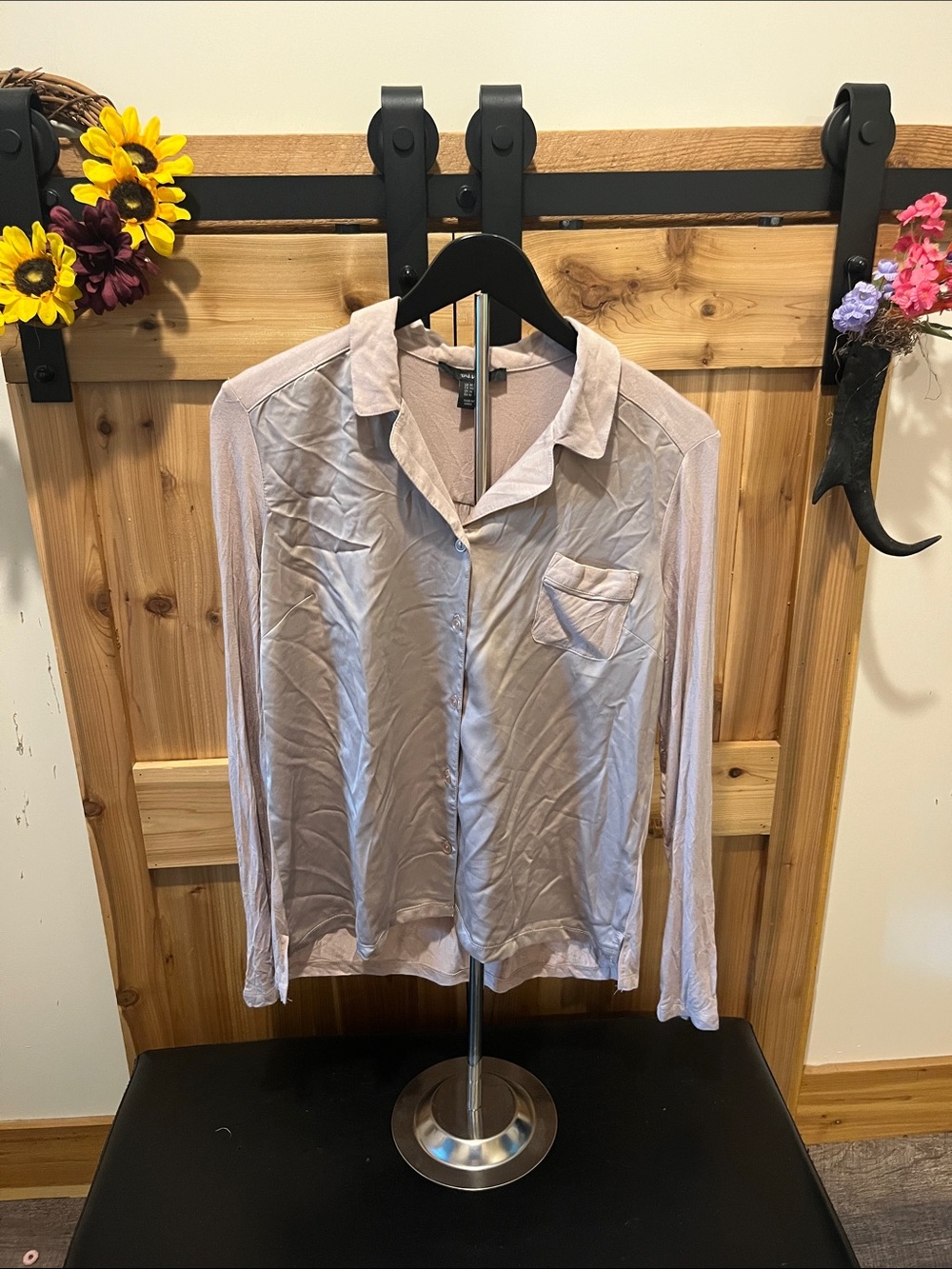 Tahari Tan Button-Front Long Sleeve Shirt
